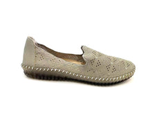 Load image into Gallery viewer, Ladies Flat Covered Shoe 36031L - Elegant &amp; Practical Design for Casual &amp; Office Wear Comfortable &amp; Versatile