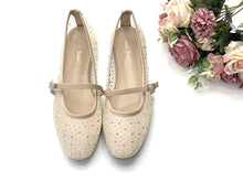 Load image into Gallery viewer, Ladies Flats Covered Shoes With Strap 36082L Stylish Practical Design for Everyday Wear
