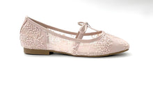 Load image into Gallery viewer, Ladies Flat Shoe Covered Toe (35850L)