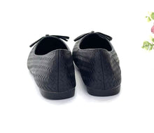 Load image into Gallery viewer, Ladies Flat Covered Shoe 36022L - Elegant &amp; Practical Design for Everyday Wear