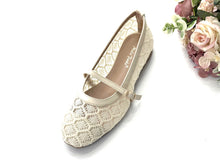 Load image into Gallery viewer, Ladies Flats Covered Shoes (36021L)