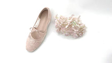 Load image into Gallery viewer, Ladies Flat Shoe Covered Toe (35850L)