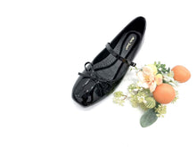 Load image into Gallery viewer, Ladies Mary Jane Flat Shoes (35999L)