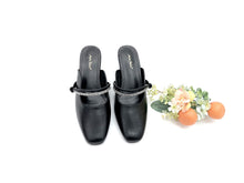 Load image into Gallery viewer, Ladies Slip-On Heels With Strap (36052L)