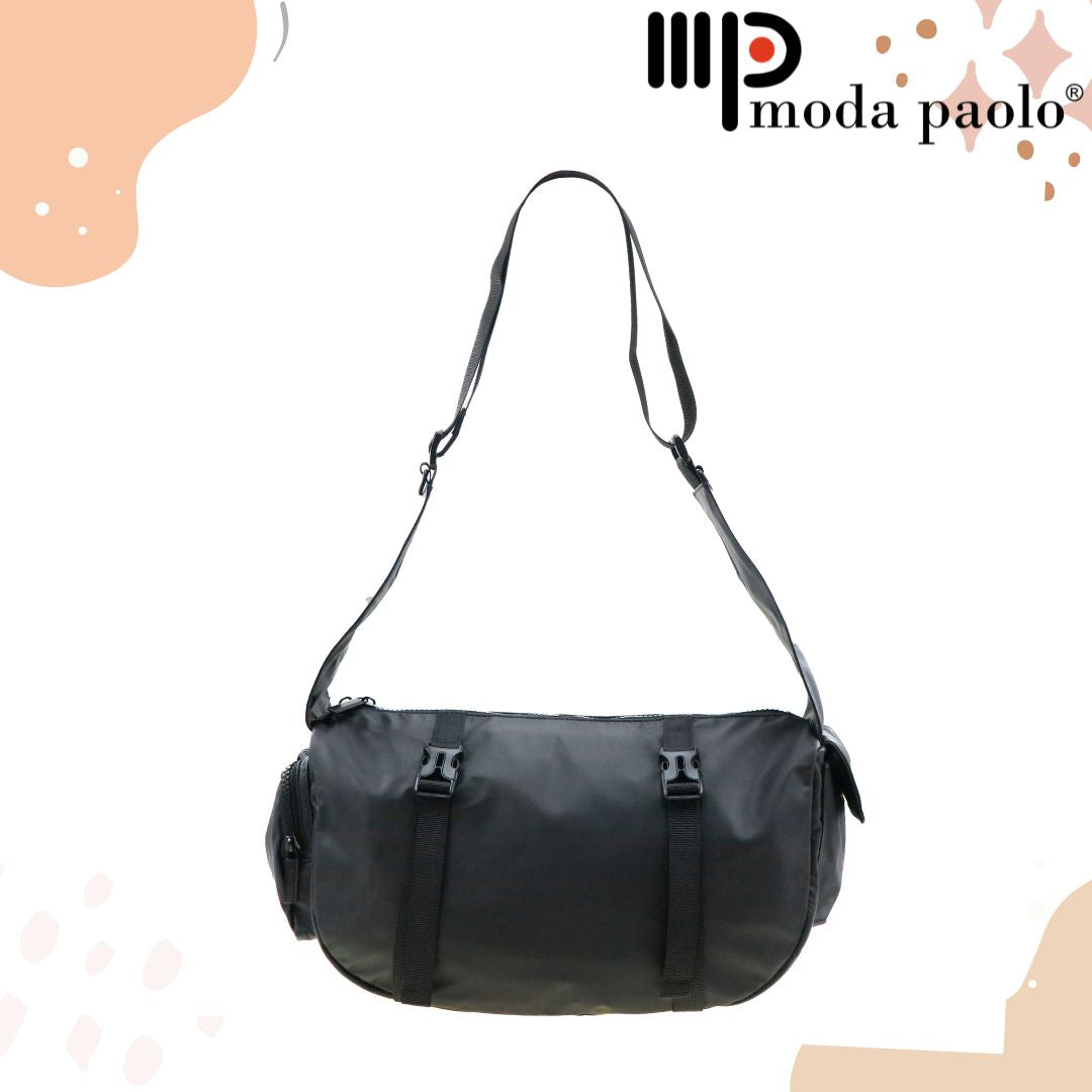 Black colour sling discount bag