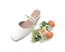 Load image into Gallery viewer, Ladies Slip-On Heels 36049L - Sleek Design for Easy Wear &amp; Versatile for Multiple Events