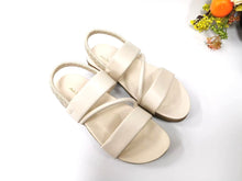 Load image into Gallery viewer, Ladies Sandals With Strap (36012L)