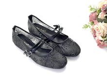 Load image into Gallery viewer, Ladies Flats Covered Shoes With Double Strap (36084L)