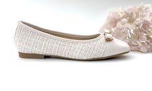 Load image into Gallery viewer, Ladies Flat Covered Toe Shoe Slip-On (35986L)