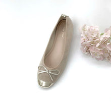 Load image into Gallery viewer, Ladies Flat Covered Toe Shoe Ribbon Design (35855L)