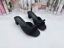 Load image into Gallery viewer, Ladies Slip-On Heels Shoes Ribbon Design (35483L)