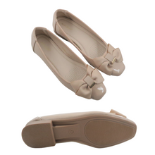 Load image into Gallery viewer, Ladies Slip-On Heels Shoes Ribbon Design (35489L)