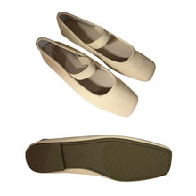 Load image into Gallery viewer, Ladies Flats Shoe Covered Toe (35733L)