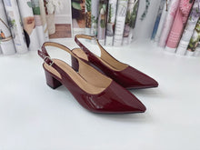 Load image into Gallery viewer, Ladies Pointed Toe Heels Buckle Design (N133)