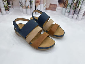 Ladies Strap Sandals In 2 Colors (35691L)