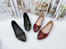 Load image into Gallery viewer, Ladies Flat Shoes Covered Toe Mary Janes Shoes (N135)