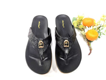 Load image into Gallery viewer, Ladies Flip-Flop Sandals (35943L)