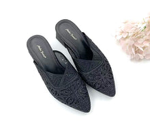 Load image into Gallery viewer, Ladies Slip-On Pointed Toe Heels (35859L)