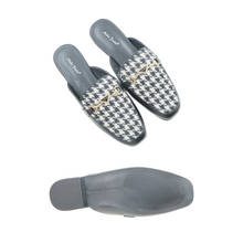 Load image into Gallery viewer, Ladies Flat Slip-Ons (35075T)