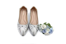 Load image into Gallery viewer, Women's Flat Shoes with Bow Detail (36008L)