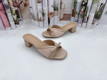 Load image into Gallery viewer, Ladies Slip-On Heels Shoes Ribbon Design (35483L)