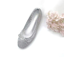 Load image into Gallery viewer, Ladies Flat Covered Toe Shoe Ribbon Design (35852L)