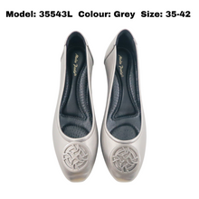 Load image into Gallery viewer, Women Slip-On Heels Cover Toe (35543L)