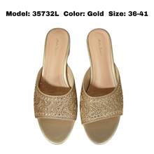 Load image into Gallery viewer, Ladies Slip-On Heels In 2 Colors (35732L)