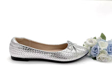 Load image into Gallery viewer, Women's Flat Shoes with Bow Detail (36008L)