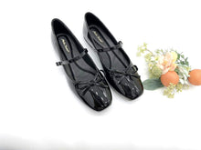 Load image into Gallery viewer, Ladies Mary Jane Flat Shoes (35999L)