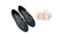 Load image into Gallery viewer, Ladies Flat Shoe Covered Toe (35850L)
