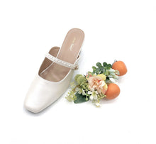 Load image into Gallery viewer, Ladies Slip-On Heels Mules 36053L - Stylish &amp; Convenient Slip-On Design for Multiple Occasions