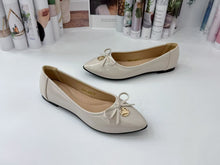 Load image into Gallery viewer, Ladies Flat Covered Toe Shoe Ribbon Design (35681L)