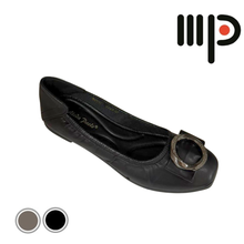 Load image into Gallery viewer, Ladies Flat Shoes Covered Toe (35715L)