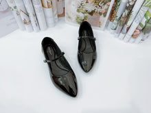 Load image into Gallery viewer, Ladies Flat Shoes Covered Toe Strap Design (N139)