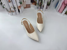 Load image into Gallery viewer, Ladies Pointed Toe Heels Buckle Design (N133)