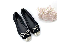 Load image into Gallery viewer, Ladies Flat Covered Toe Shoe Ribbon Design (35855L)