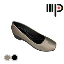 Load image into Gallery viewer, Ladies Slip-On Flat Shoes Covered Toe (35716L)