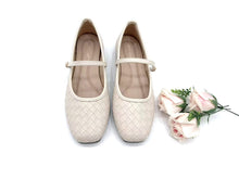 Load image into Gallery viewer, Women's Mary Jane Flat Shoes with Woven Texture (36007L)