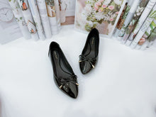 Load image into Gallery viewer, Ladies Flat Shoes Covered Toe Mary Janes Shoes (N135)