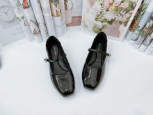 Load image into Gallery viewer, Ladies Flats Shoes Covered Toe Buckle Design (35696L)