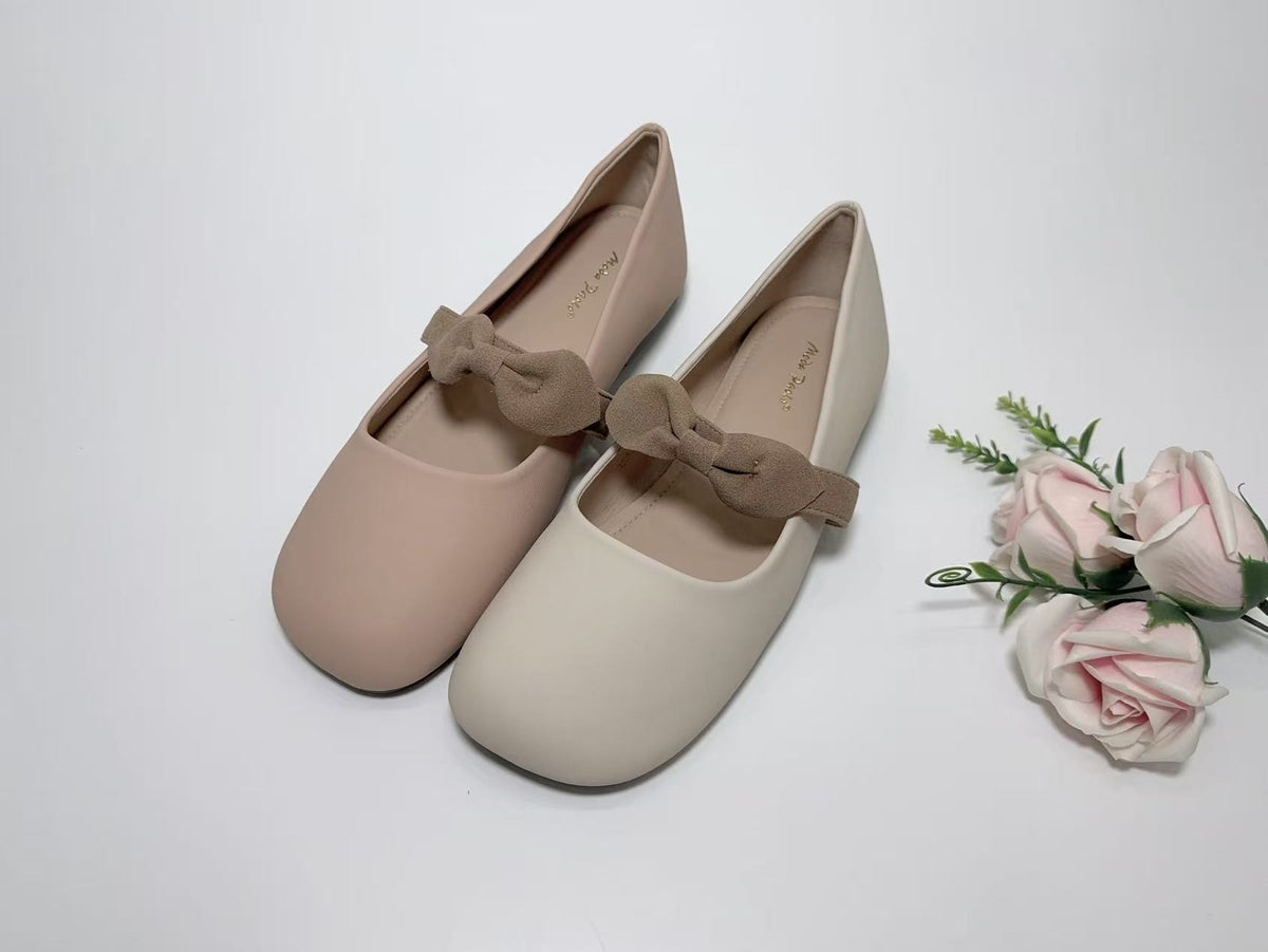 Ladies Flat Covered Toe Ribbon Shoe (35830L) – Moda Paolo Pte Ltd
