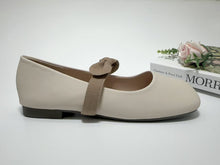 Load image into Gallery viewer, Ladies Flat Covered Toe Ribbon Shoe (35830L)