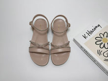 Load image into Gallery viewer, Ladies Strap Sandals (35809L)
