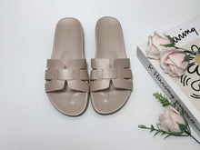 Load image into Gallery viewer, Ladies Slip-On Sandals (35819L)