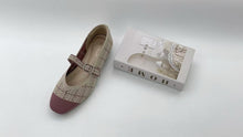 Load image into Gallery viewer, Ladies Flat Covered Toe Shoes (35998L)