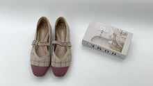 Load image into Gallery viewer, Ladies Flat Covered Toe Shoes (35998L)