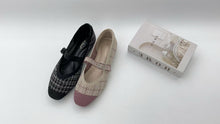 Load image into Gallery viewer, Ladies Flat Covered Toe Shoes (35998L)