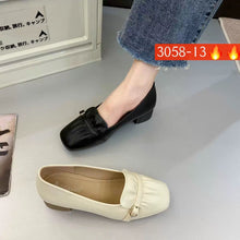 Load image into Gallery viewer, Ladies Leather Slip-On Heels (36062L)