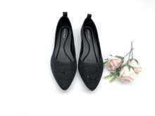 Load image into Gallery viewer, Ladies Pointed Toe Flat Shoe (35997L)